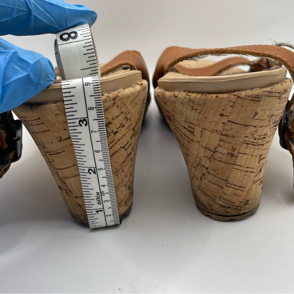 Crocs A Leigh Wedge Cork Women's Size 6 Beige Brown Strappy Beach Summer - Picture 5 of 8